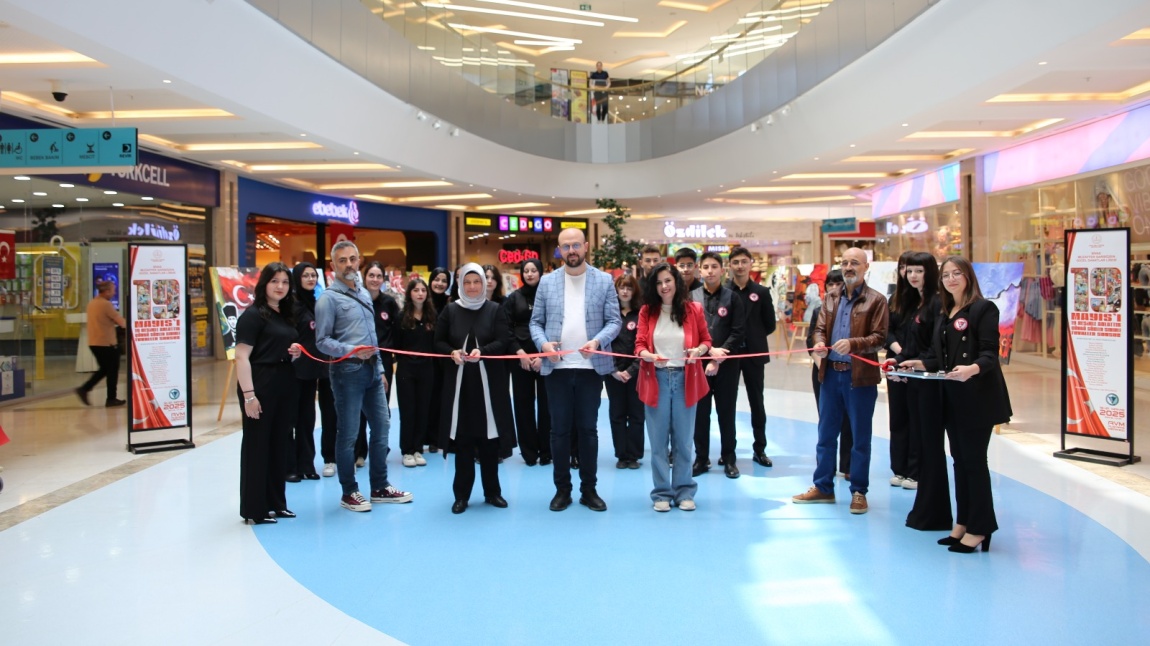 19 MAYIS ''MAYIS'I 19 RESİMLE ANLATTIK'' KONULU  RESİM SERGİSİ